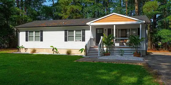 120 ROBIN HOOD TRAIL