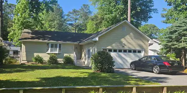 26 BROOKSIDE ROAD
