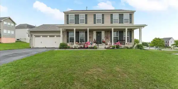 3 GOLDSPIRE DRIVE
