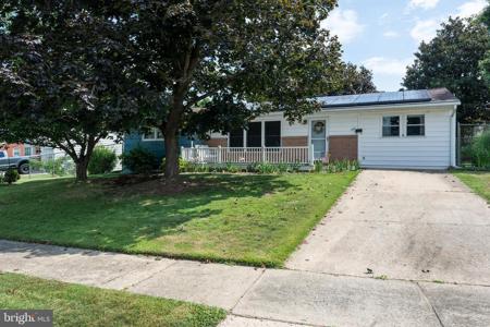 449 DORIS CIRCLE
