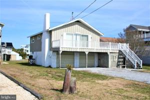 1 W JAMES STREET