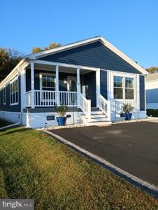 5 WHITE OAK DRIVE