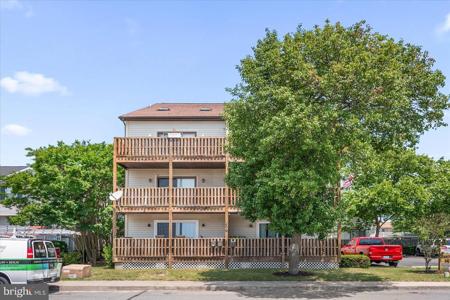 136 JAMESTOWN ROAD