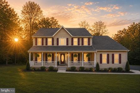 36 CRESTWOOD LANE