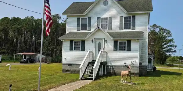 7558 CATLIN ROAD