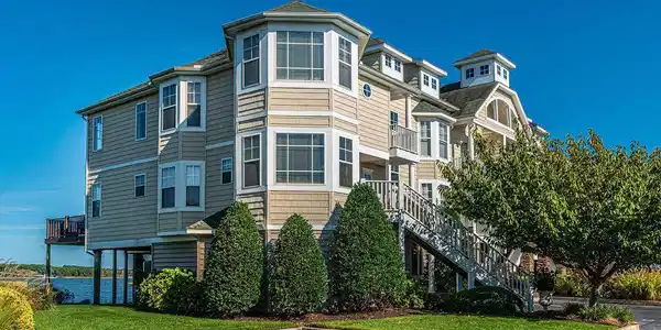13 FISHING CREEK LANE