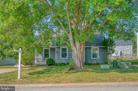 1216 HALLS CHANCE LANE