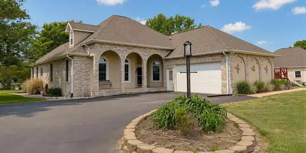 21045 OAKLAND HALL ROAD