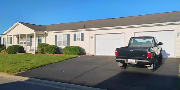 424 MOORE PLACE