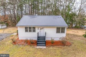 565 TWIN COVE LANE