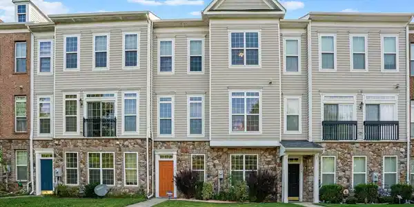 142 MARTHA LEWIS BOULEVARD