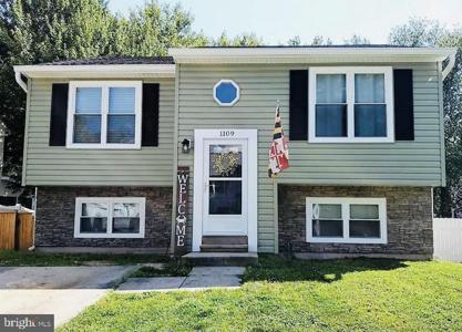 1109 HOTEL DRIVE