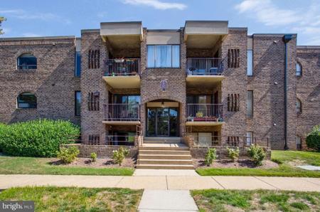 1 SILVERWOOD CIRCLE