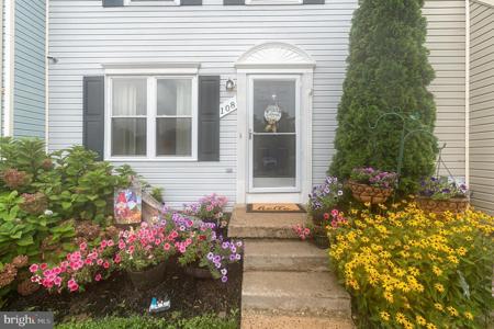 108 BLUEBILL COURT