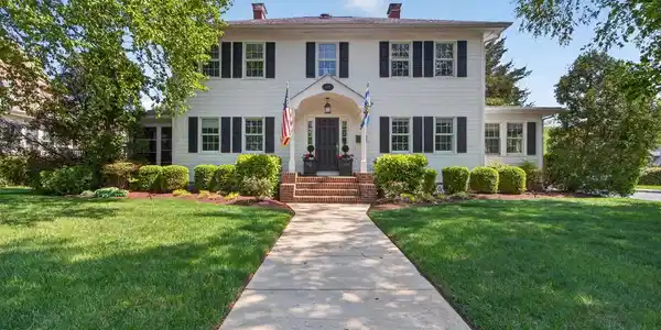 829 SAVANNAH ROAD