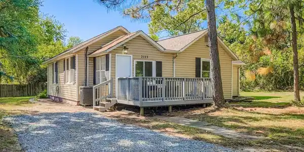 2113 CRAIG LANE