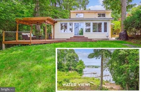 2946 EDGEWATER DRIVE