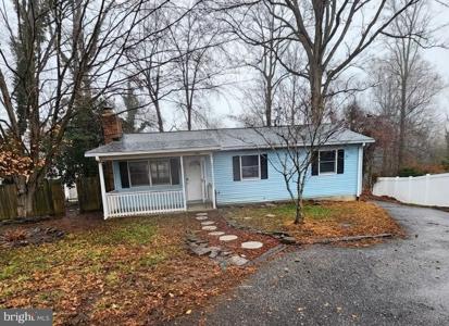 1380 OAKCREST CIRCLE