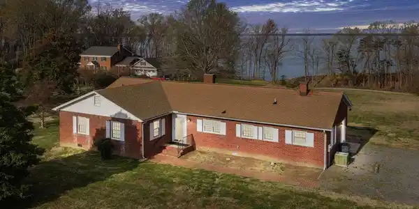 1324 WOODSTOCK ROAD
