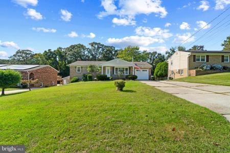 210 OAK DRIVE