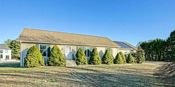 3 HUCKLEBERRY LANE