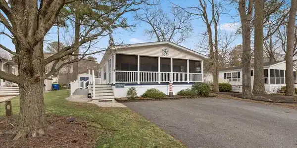 26595 PEPPERIDGE COVE