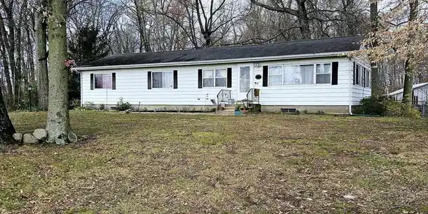 51 BERGOLD LANE