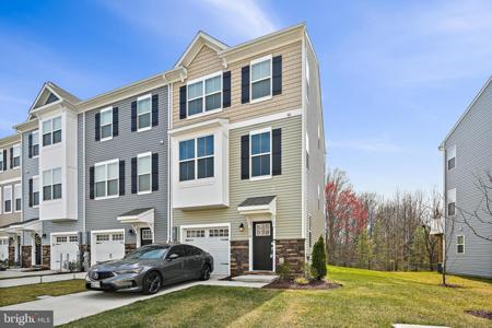 310 TOP COTTAGE COURT