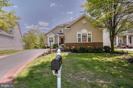 242 WHIRLAWAY LANE