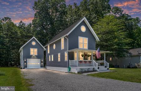 449 WAKEFIELD DRIVE
