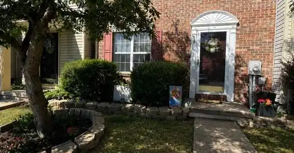 35 CHARTWELL COURT