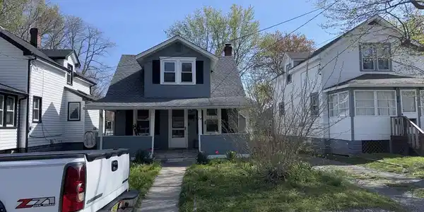 28 HARDING AVENUE