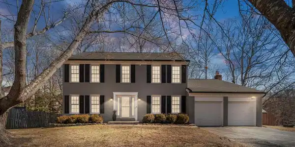 5 APPLE BLOSSOM COURT