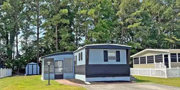 10 BRANCHWOOD CIRCLE