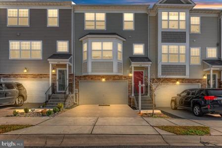 476 ENGLISH OAK LANE