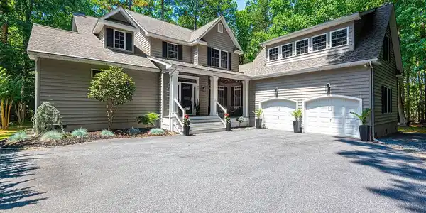 407 CHARLOTTE COURT