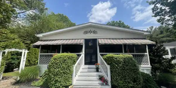 26417 CREEKWOOD CIRCLE