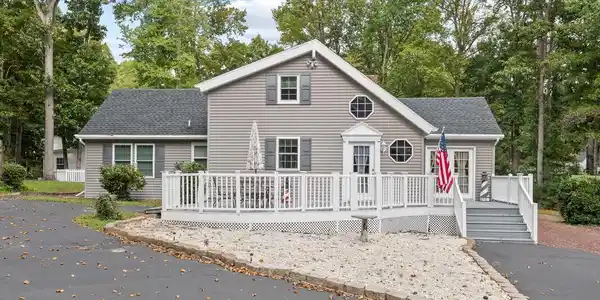 27 SLOOP LANE