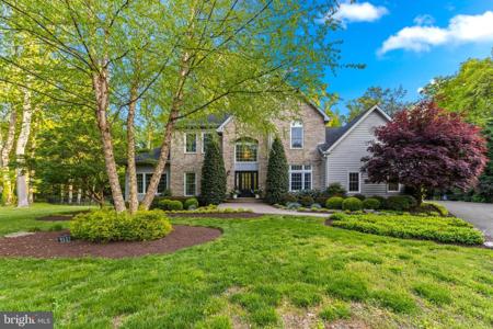 1552 SHIPSVIEW ROAD