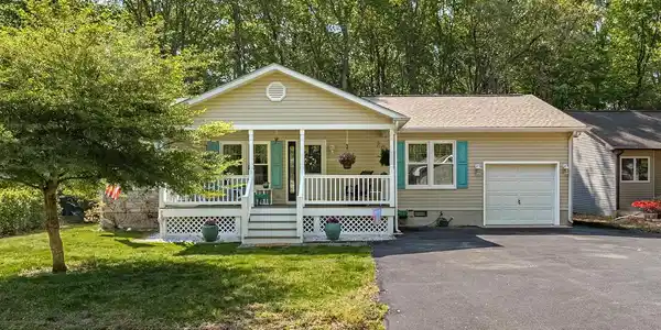 26 GATEHOUSE TRAIL