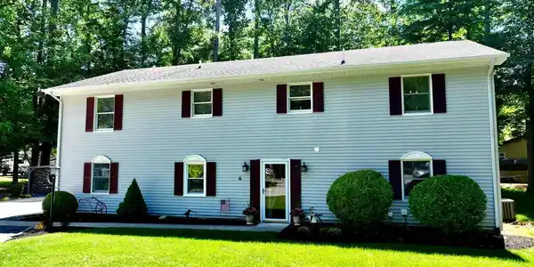 4 BURR HILL DRIVE