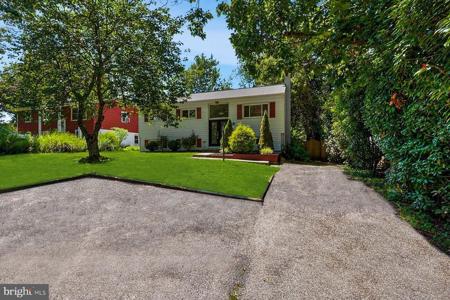 1180 SAINT GEORGE DRIVE