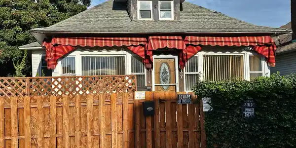 3827 SOUTH