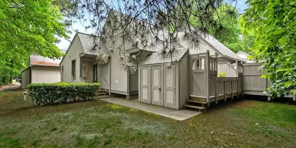 39276 TIMBERLAKE COURT