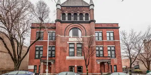 511 BOND STREET
