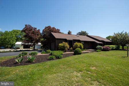 1381 SMYRNA LEIPSIC ROAD