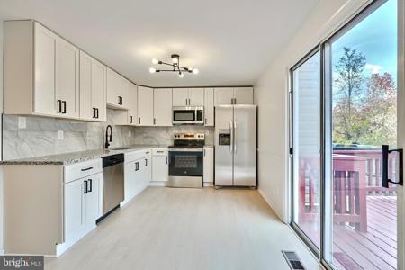 5316 KING ARTHUR CIRCLE
