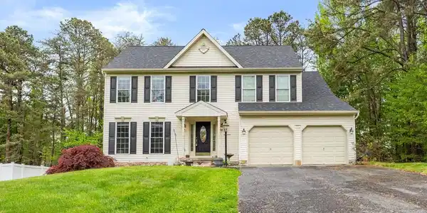 221 BENNIE DRIVE
