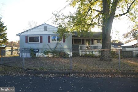 7690 OAK LANE