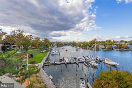 4 PRESIDENT POINT DRIVE